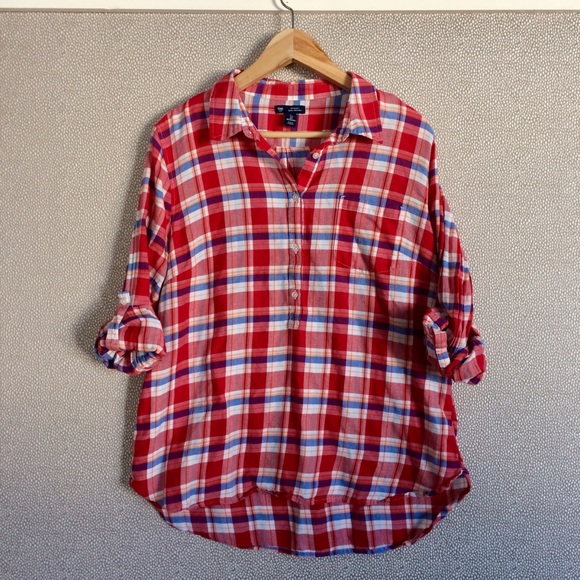 GAP Tops - L GAP Boyfriend Fit Plaid Pullover Top